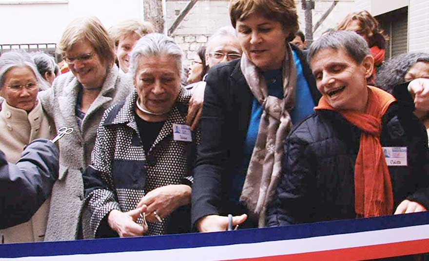 babayagas-house-ribboncutting